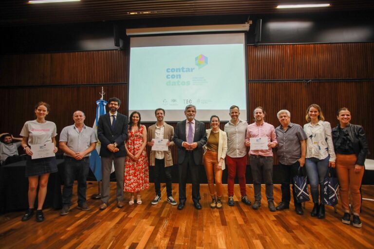 Premian proyectos sobre gestión de datos